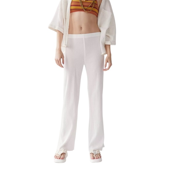 UO Adeline Low-Rise Flare Pant White Size L and M - Picture 3 of 4